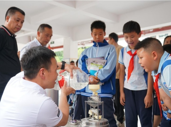 微信图片_20240519221831_副本.jpg