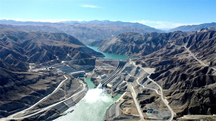 1731317325281469.jpg 385.jpg