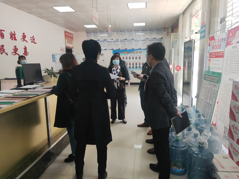 1584671819729481.jpg 实地查看文水社区疫情防控情况.jpg