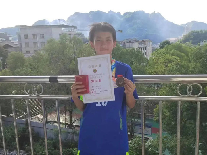 微信图片_20221025163708_副本.jpg