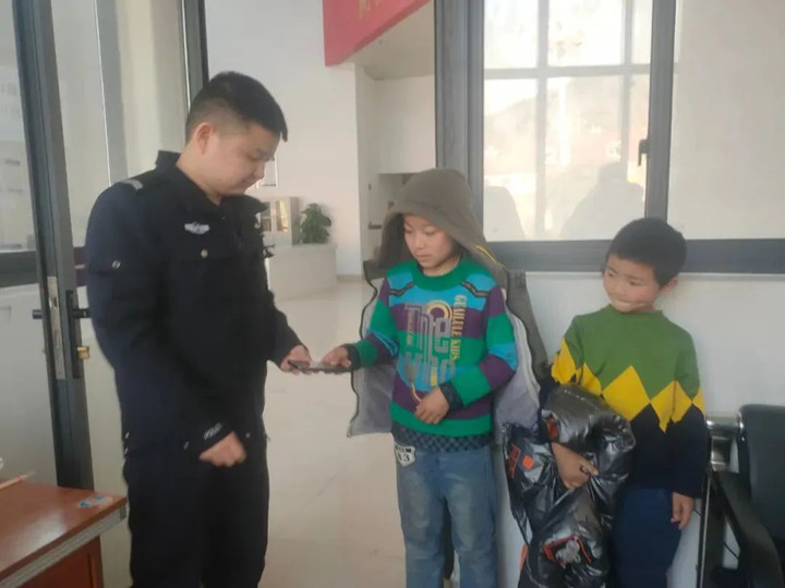 微信图片_20230203152400_副本.jpg