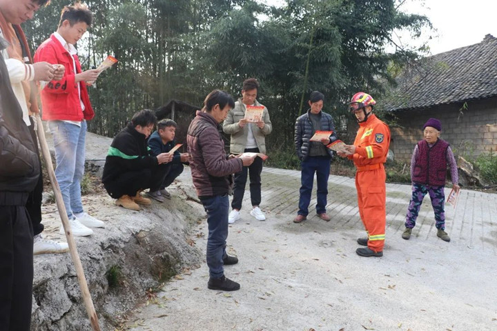 微信图片_20230207105545_副本.jpg