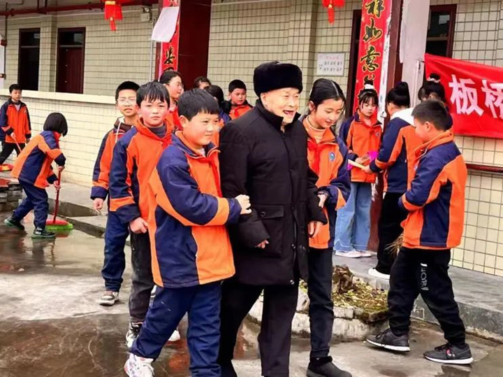 微信图片_20230320085233_副本.jpg