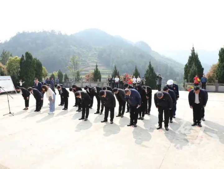 微信图片_20230406161102_副本.jpg