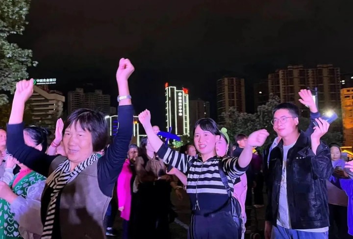 微信图片_20231008144509_副本.jpg