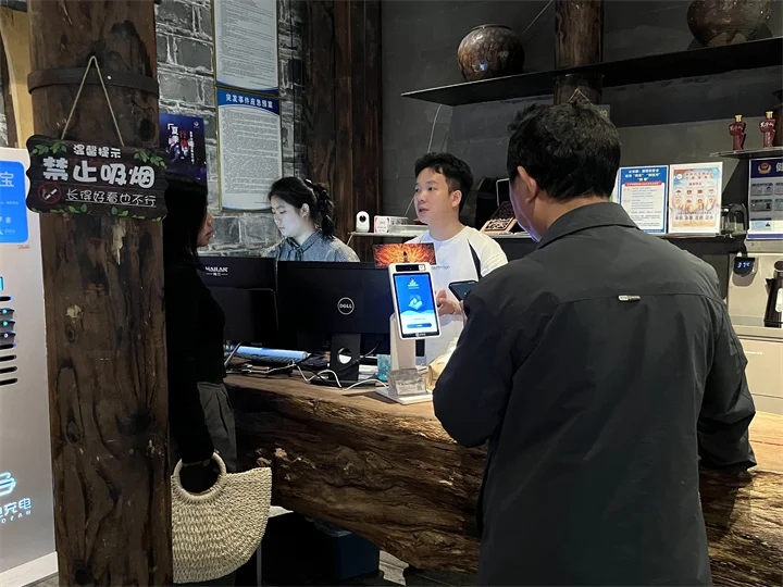 7.webp.jpg
