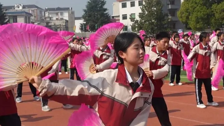 8494c977-b4dd-41e8-9ddc-189eb5177c81.webp.jpg