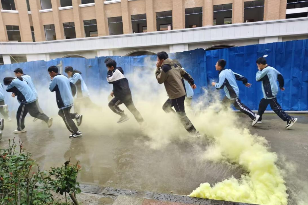 1763002019340048.png 微信图片_2025-11-13_104604_635.png