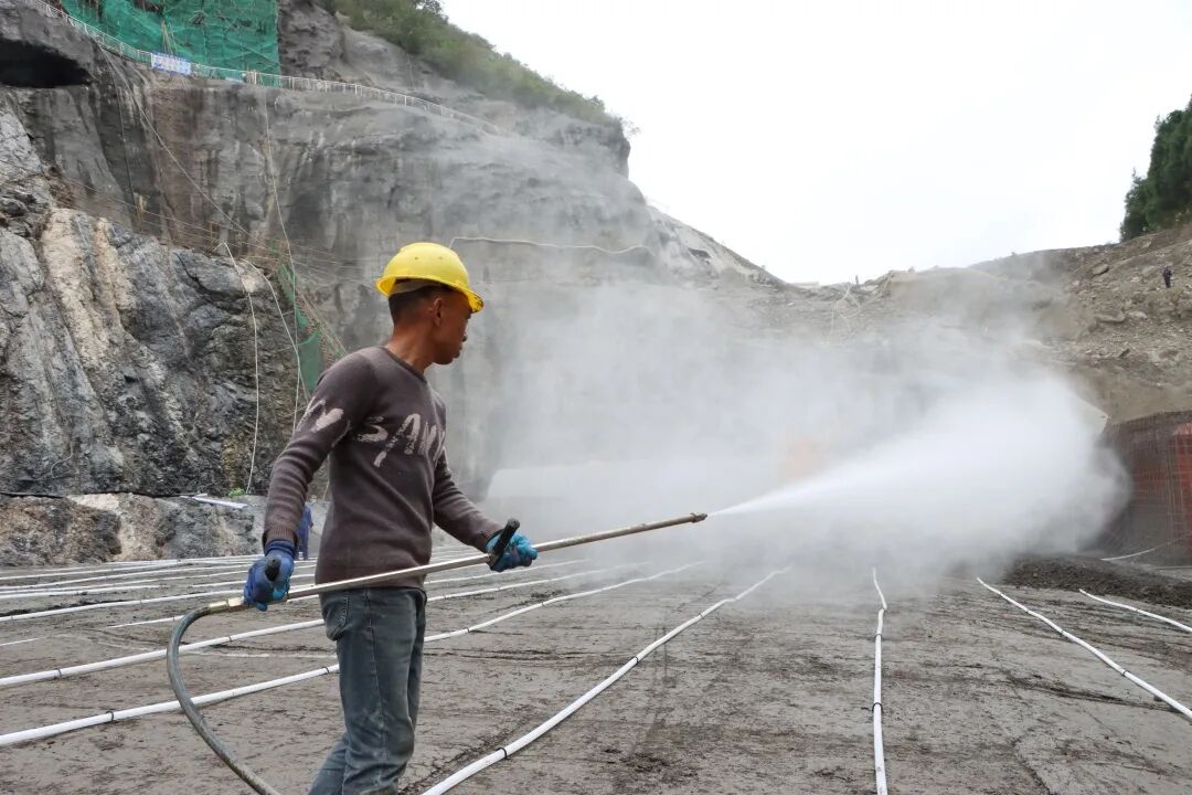 1763002243592051.jpg 微信图片_2025-11-13_104808_389.jpg