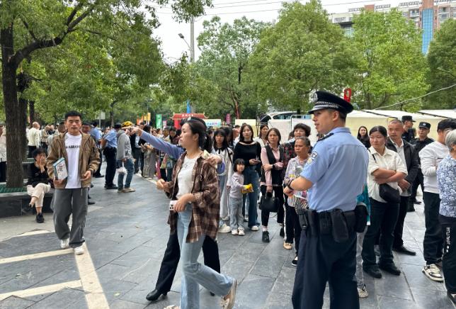 1764573380497397.jpg 7.jpg