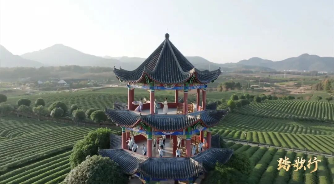 1765851384290139.jpg 05.jpg