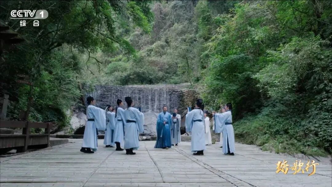 1765851404144383.jpg 06.jpg