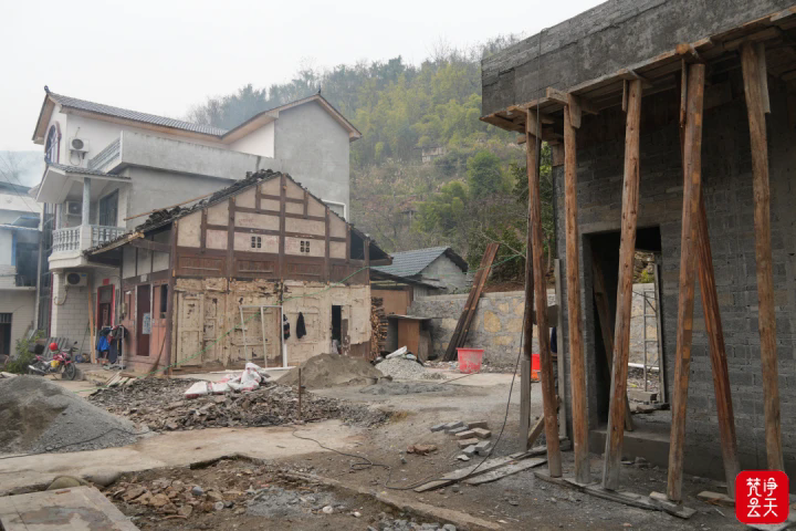 1769153597156819.png 01.webp.png