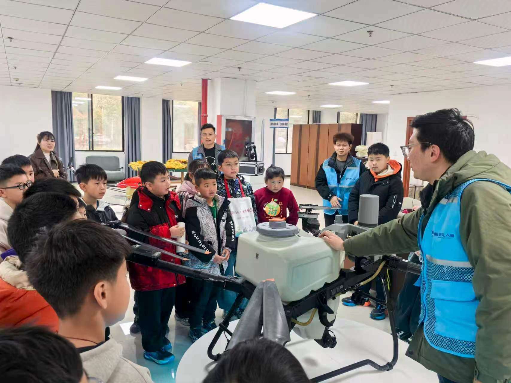 1774490690553922.jpg 微信图片_2026-03-26_100532_415.jpg