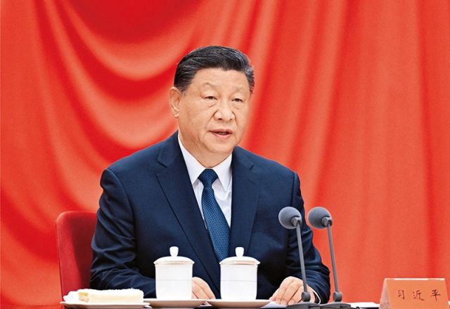 《求是》杂志发表习近平总书记重要文章《锲而不舍落实中央八项规定精神，以优良党风引领社风民风》