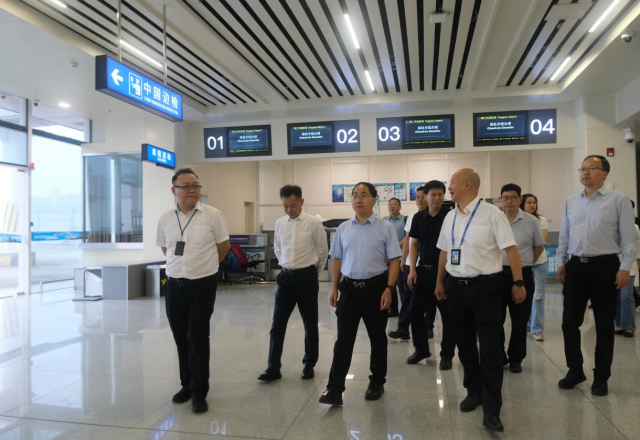 住铜省政协委员考察德江机场建设和铜仁凤凰机场航空口岸建设情况
