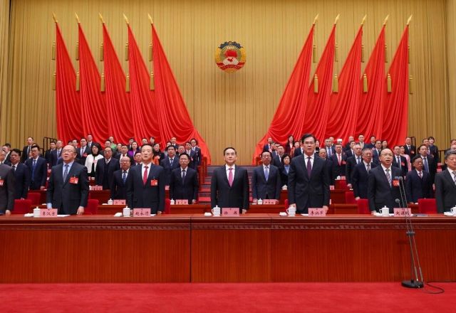 省政协十三届四次会议隆重开幕 徐麟李炳军等到会祝贺 赵永清作省政协常委会工作报告