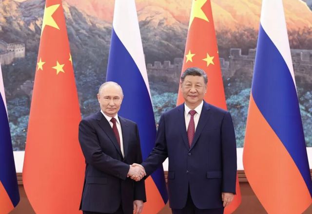 习近平同俄罗斯总统普京会谈