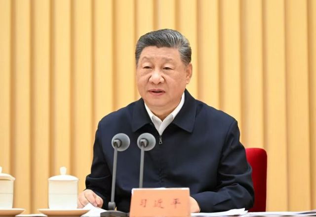 习近平出席全国卫生与健康大会并发表重要讲话